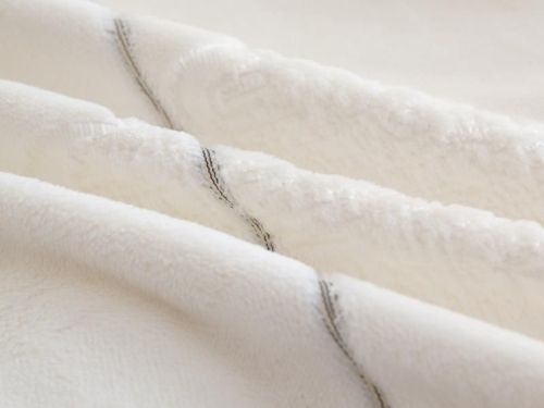 плед karven solid emboss v3/cream 200*220 из ткани Велсофт в категории  рисунок  фото 4